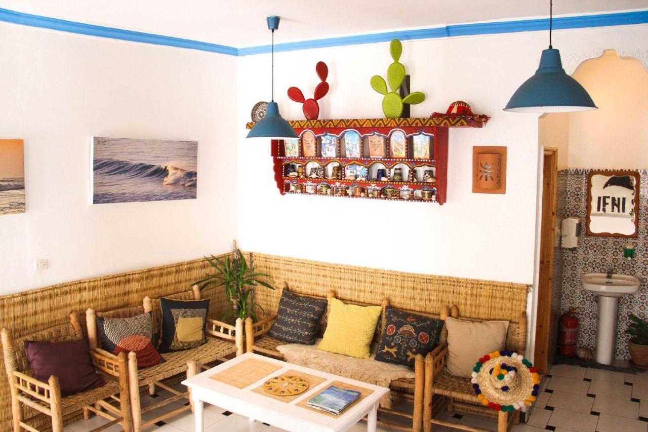 Ifni Surf Hostal Сіді-Іфні Екстер'єр фото